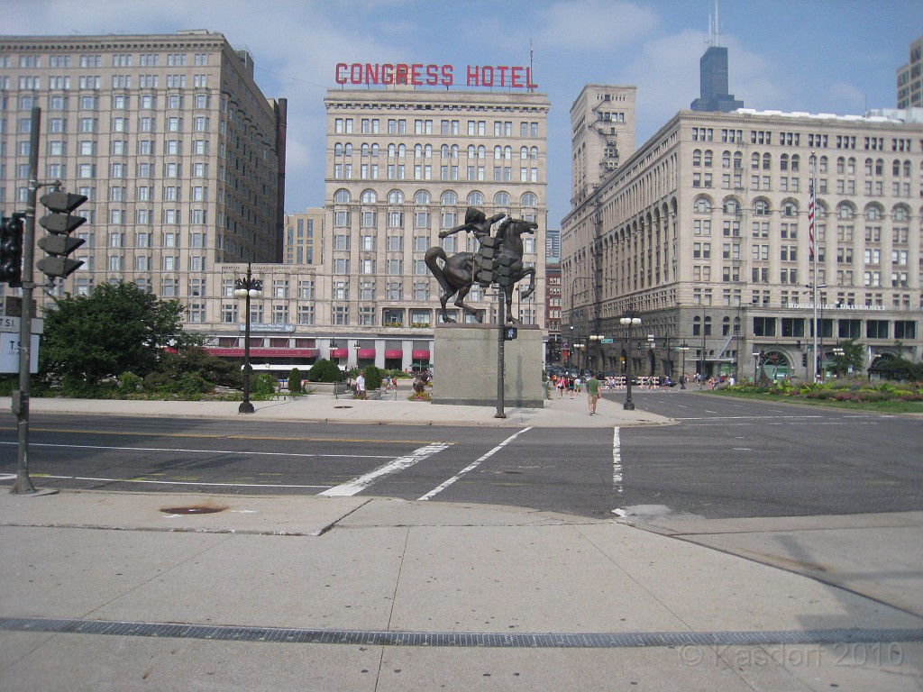 Chicago Rock N Roll 2010 0685.jpg - The walk back to the car.